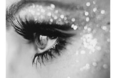 Glitter Tips for a Holiday Makeup Look