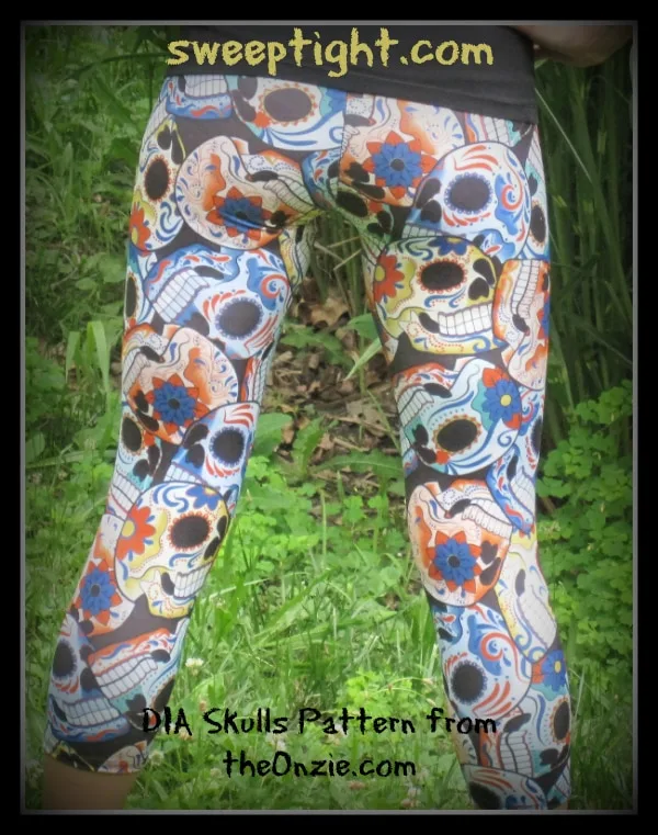 Skull on sale yoga pants