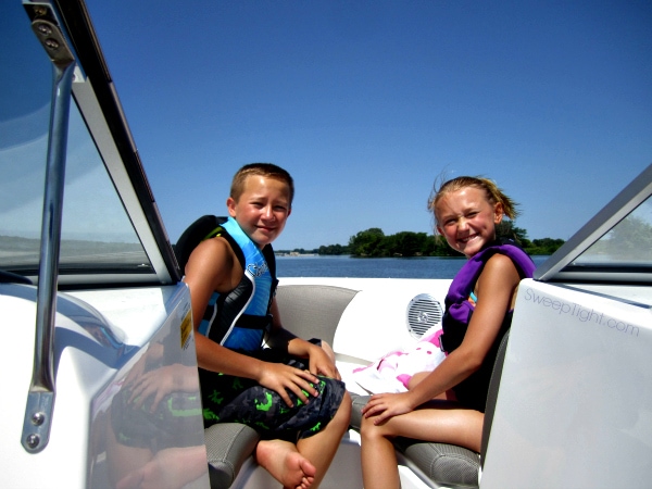 Tubing on the Illinois River with a WOW Tube