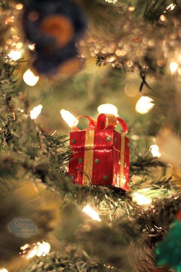 DSLR Pictures of the Christmas tree