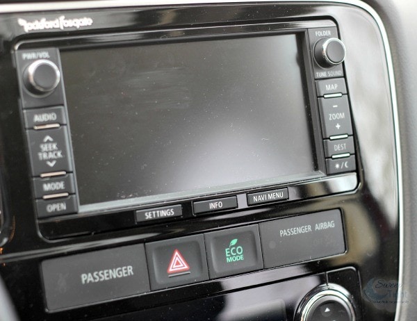 Navigation screen on the Mitsubishi Outlander.