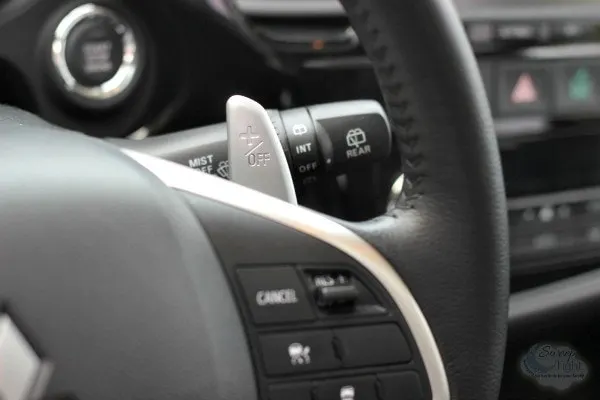 Steering wheel of the 2015 Mitsubishi Outlander.