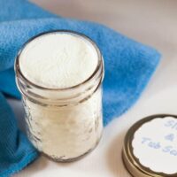 DIY Scrub for Tub and Sink Cleaning