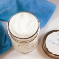 DIY Scrub for Tub and Sink Cleaning