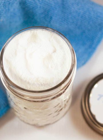 DIY Scrub for Tub and Sink Cleaning