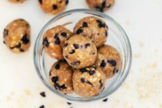 No Bake Peanut Butter Oatmeal Energy Balls Recipe