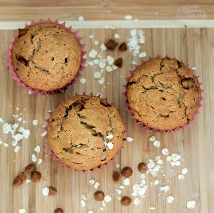Peanut Butter Banana Muffins Recipe with Cinnamon Chips