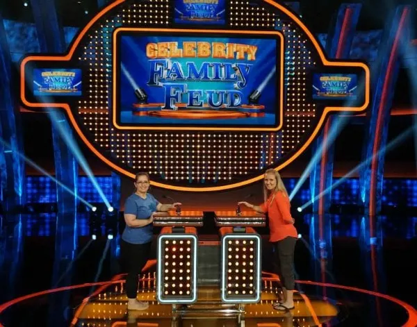 Susan vs Shelley bloggers on Celebrity Family Feud.