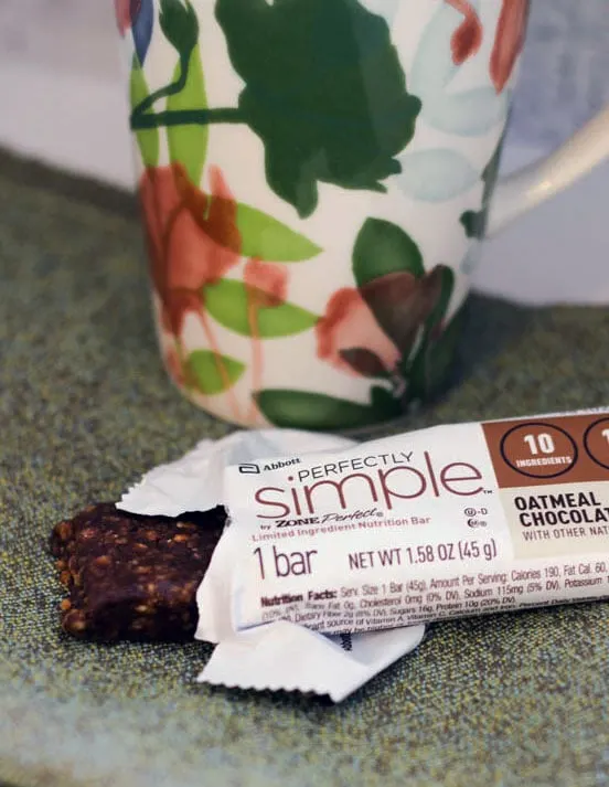 Nutrition Bar with Less Ingredients #FeelGooder