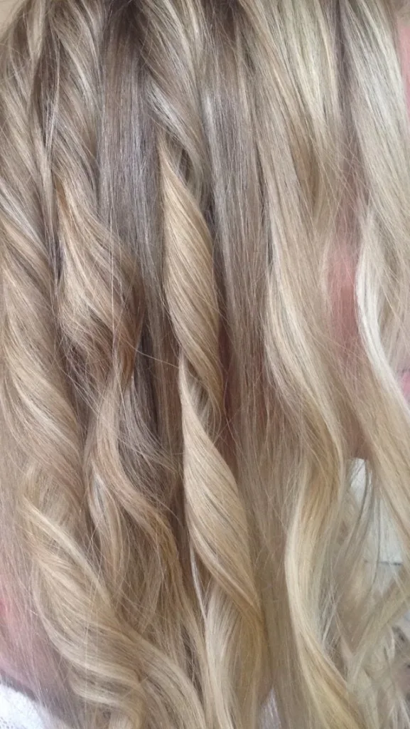NuMe Curling Wand curls