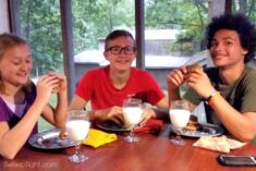 A Fast Dinner the Kids Love to Eat with Both Hands