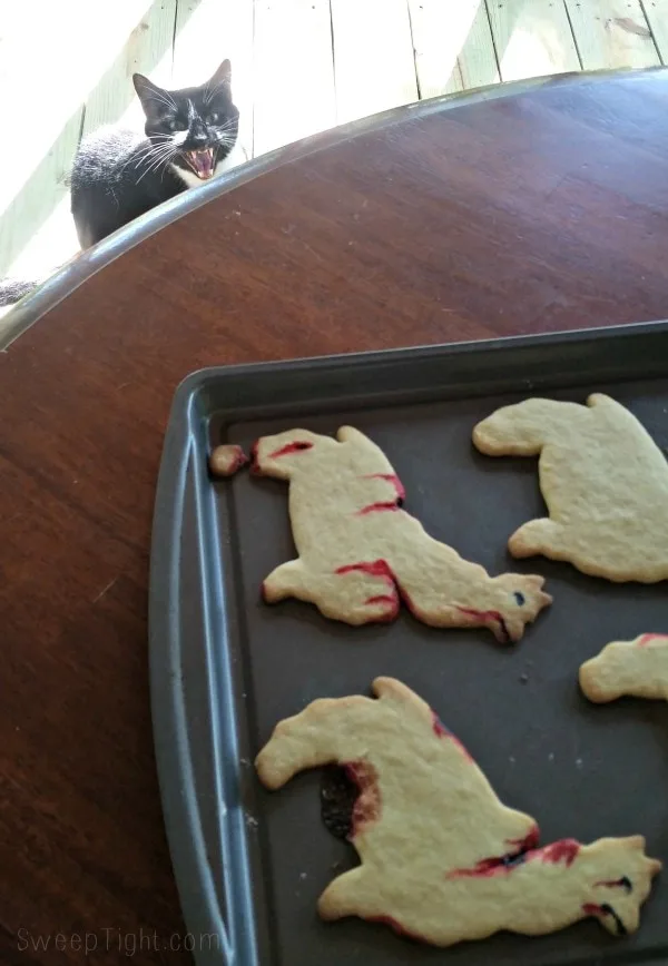 Easy cut out sugar cookies recipe to make zombie llamas! #YUM Perfect Halloween cookies!