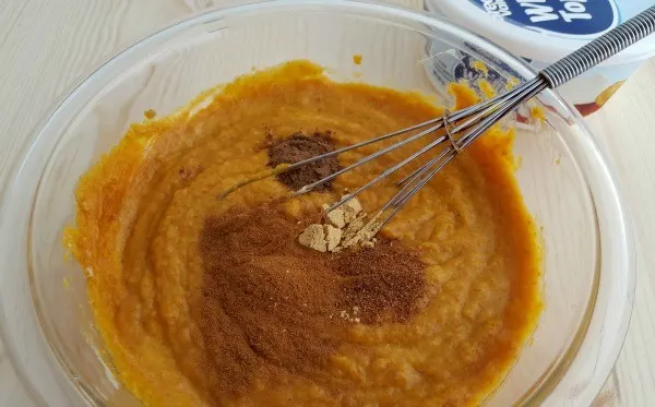 Baked Cinnamon Chips with Pumpkin Pie Dip Recipe