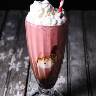 Double Chocolate Red Velvet Cake Shake Recipe