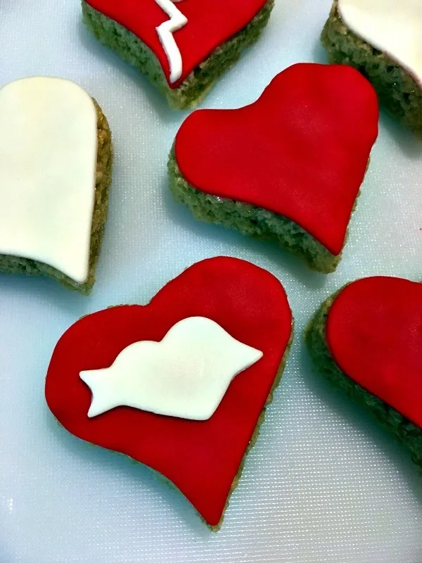 Valentine’s Day Heart-Shaped Rice Krispies Treats Recipe