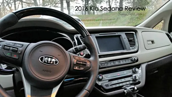 2016 Kia Sedona dashboard and steering wheel. 