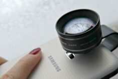 These are the best smartphone camera lenses! #MozeatMobileLens #ClipOnLensKits #spon