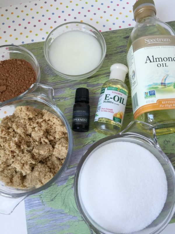 Cocoa powder, brown sugar, sugar, peppermint oil, vitamin e oil, and almond oil. 