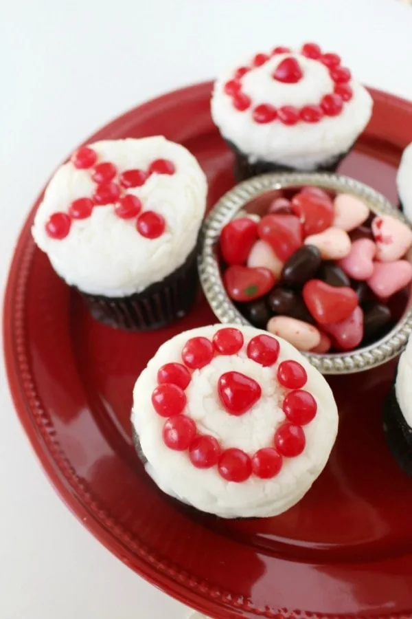 Dark Chocolate Cupcake Recipe - Valentine's Day Cupcakes