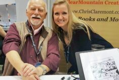 Shelley meets X-Men Writer, Chris Claremont at Chicago Comic Entertainment Expo C2E2