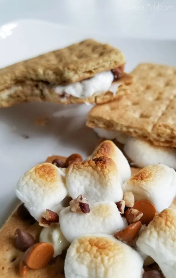 Add my signature indoor s'mores recipe to your toaster oven recipes! #MySignatureMoments #sponsored