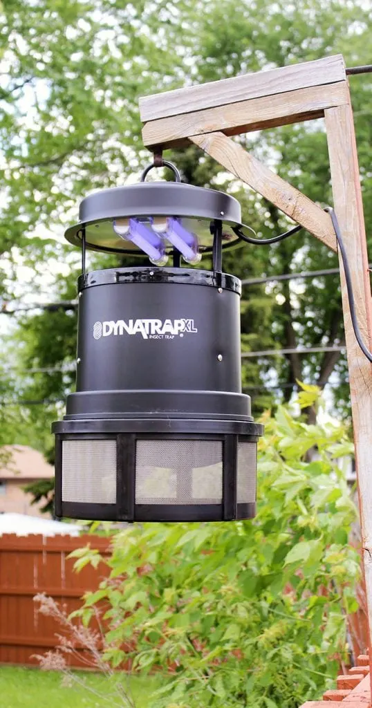 Help keep the bugs at bay with the DynaTrap insect trap! It's the