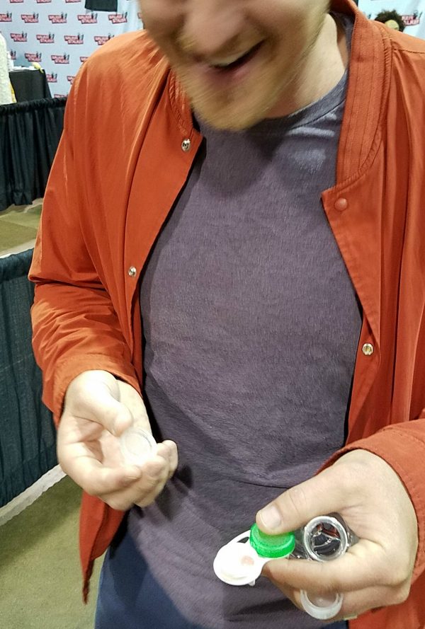 Corey Brill - Walker Stalker Con Chicago - showing contacts stained blood red from fight scene