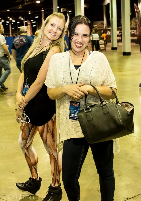 Shelley - Muscle leggings and Meridith - Walker Stalker Con Chicago 2016