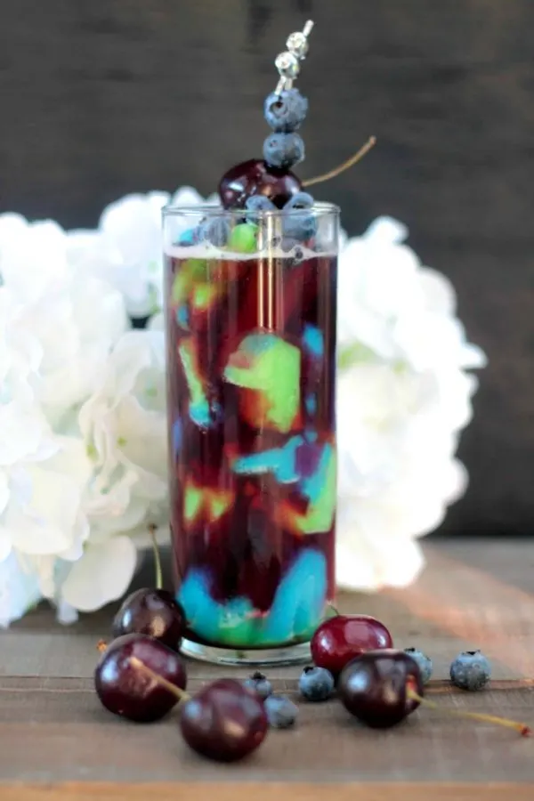 Bomb Pop Cocktail - Iced Cake Bomb Slushy Recipe