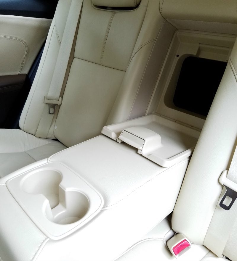 2016 Toyota Avalon Touring interior.