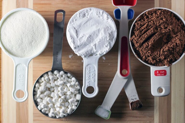 Homemade Hot Cocoa Mix Recipe in Hefty Slider Bags