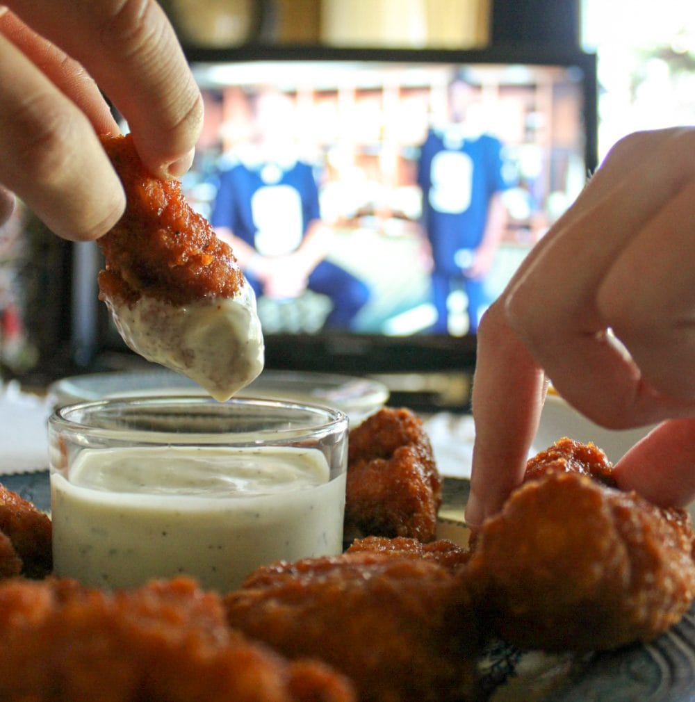 Tyson nuggets with dipping sauce
