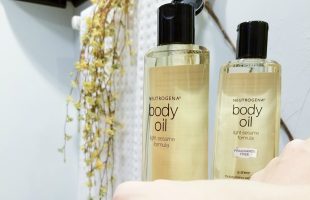 Skin care in winter is easy with Neutrogena #BodyOil #IC AD