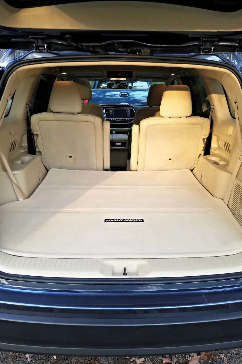 Fold-down 3rd row seating in the 2016 Toyota Highlander XLE - Best SUV for Teens