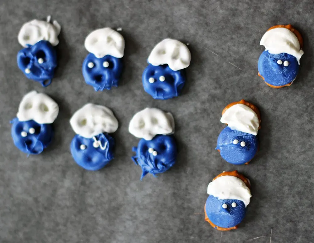 Our first Smurf Pretzel heads were a bit frightening 