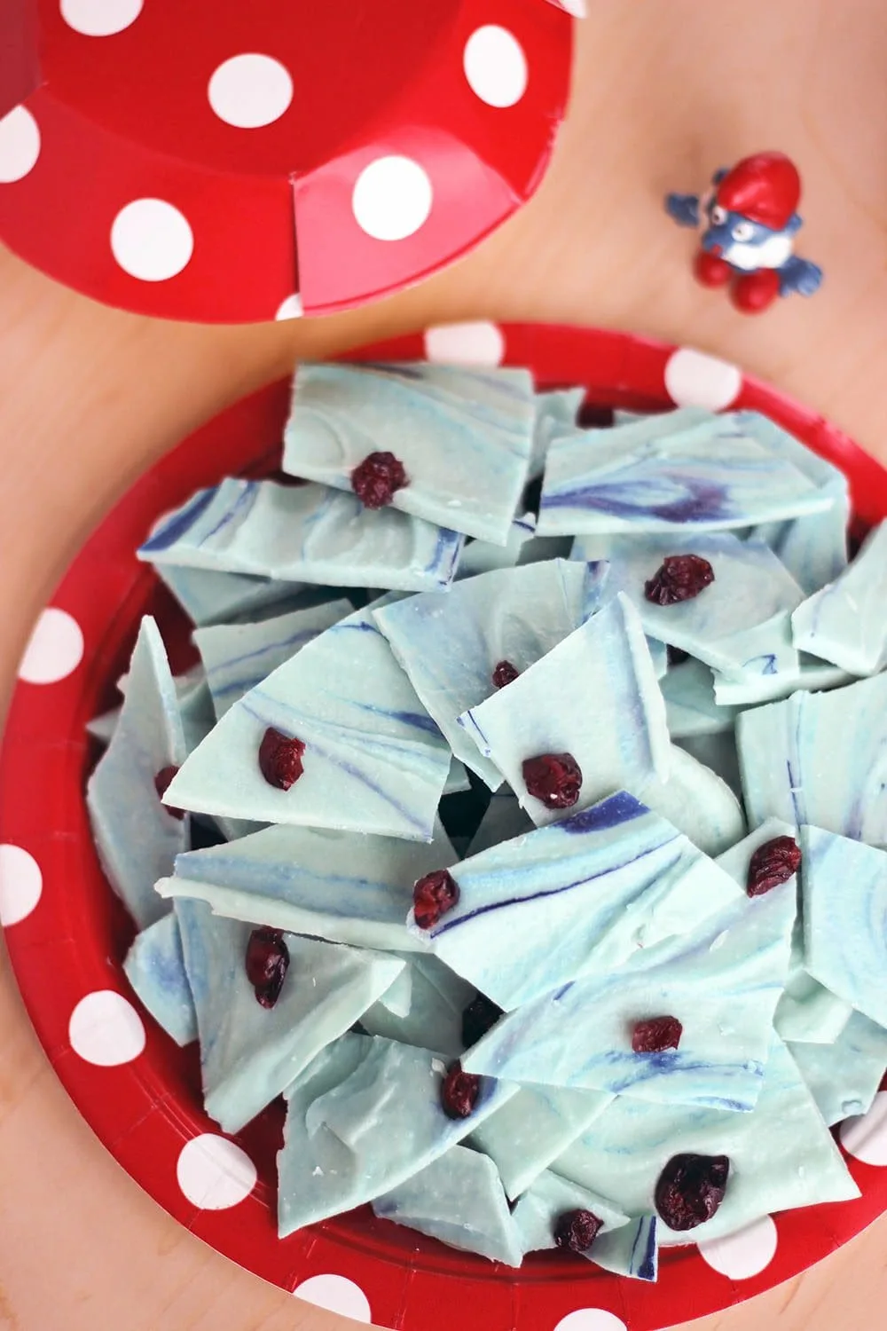 Blue swirl bark candy with Papa Smurf