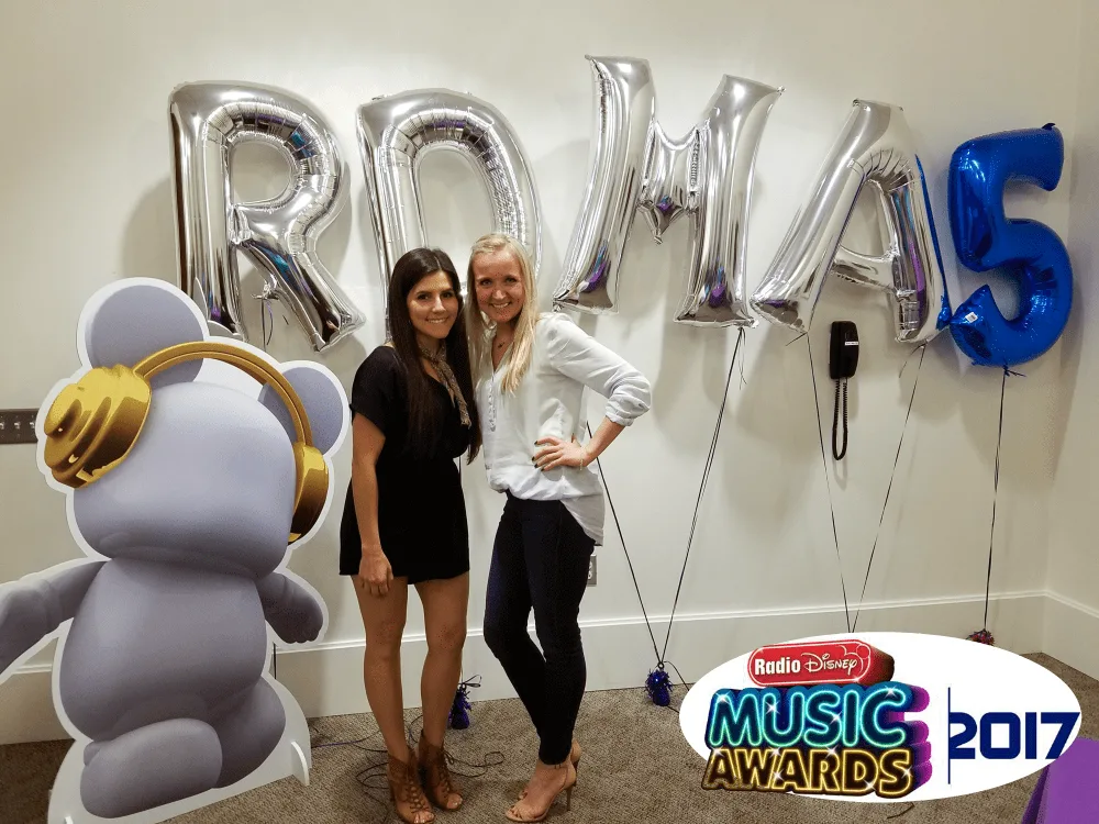 How to Host the Best Radio Disney Music Awards Viewing Party with Printables