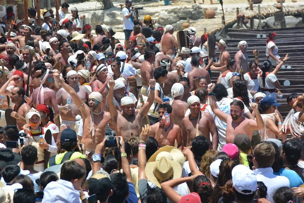 Oarsmen returning from The Sacred Mayan Journey.