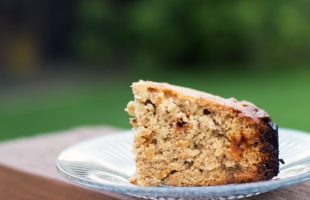 Slow Cooker Banana Bread Recipe with Cinnamon Chips