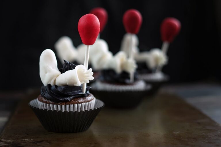 Creepy Clown Cupcakes Inspired by the IT Movie