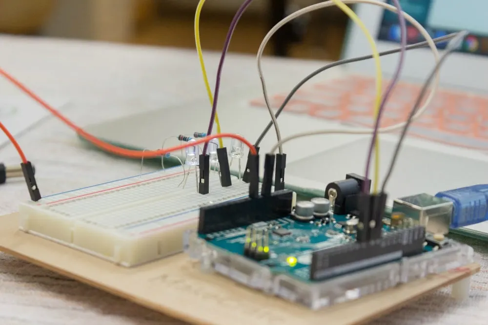 DIY Night Light Teaches Teens How To Code