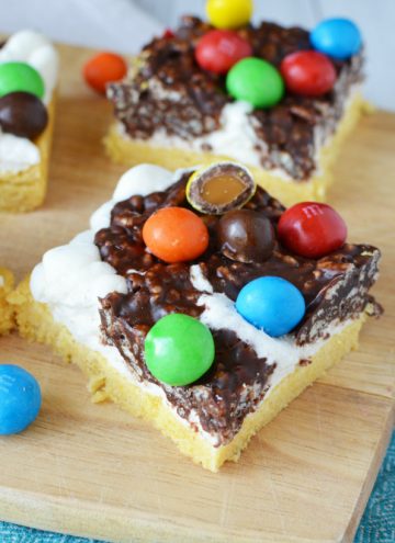 Caramel Cookie Bar Recipe - Layers of Deliciousness
