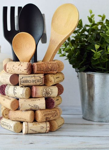 Wine Cork Craft Ideas - DIY Kitchen Utensil Holder
