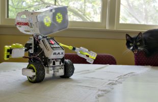DIY Projects for Kids - The Coolest Robot in Town Meccano M.A.X. #Meccano #MAXRobot AD