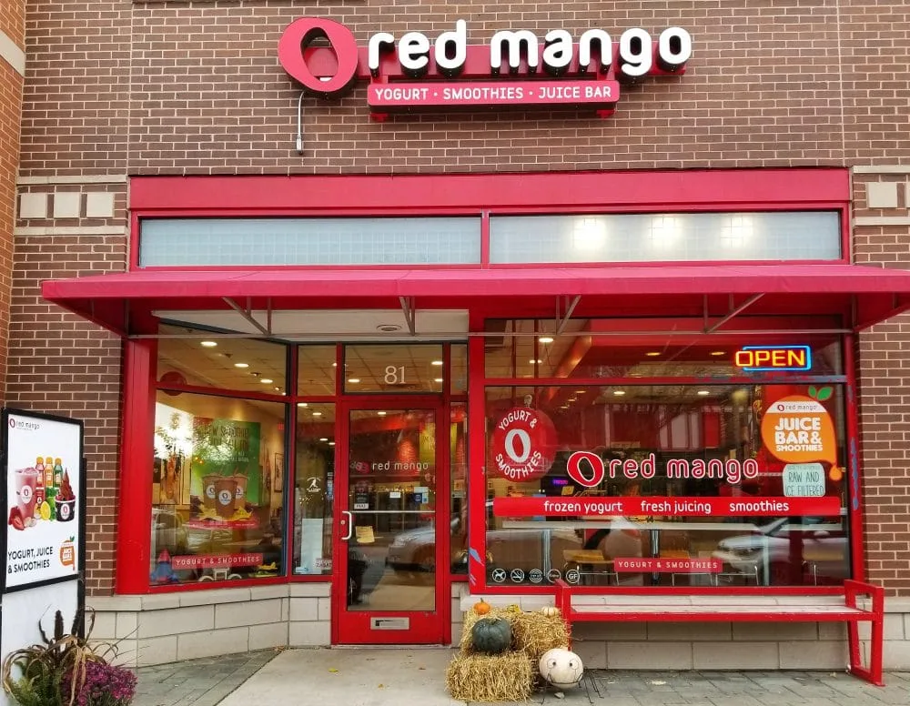 Red Mango in Lagrange, IL - Yummiest Gluten Free and Vegan Red Mango Smoothies #ad