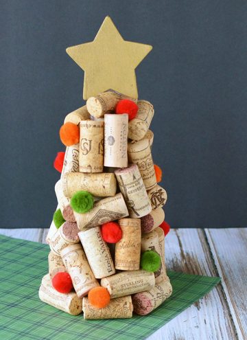 DIY Wine Cork Christmas Trees Craft