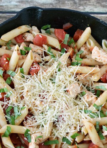 Simple Chicken Pasta Recipe for Busy Nights
