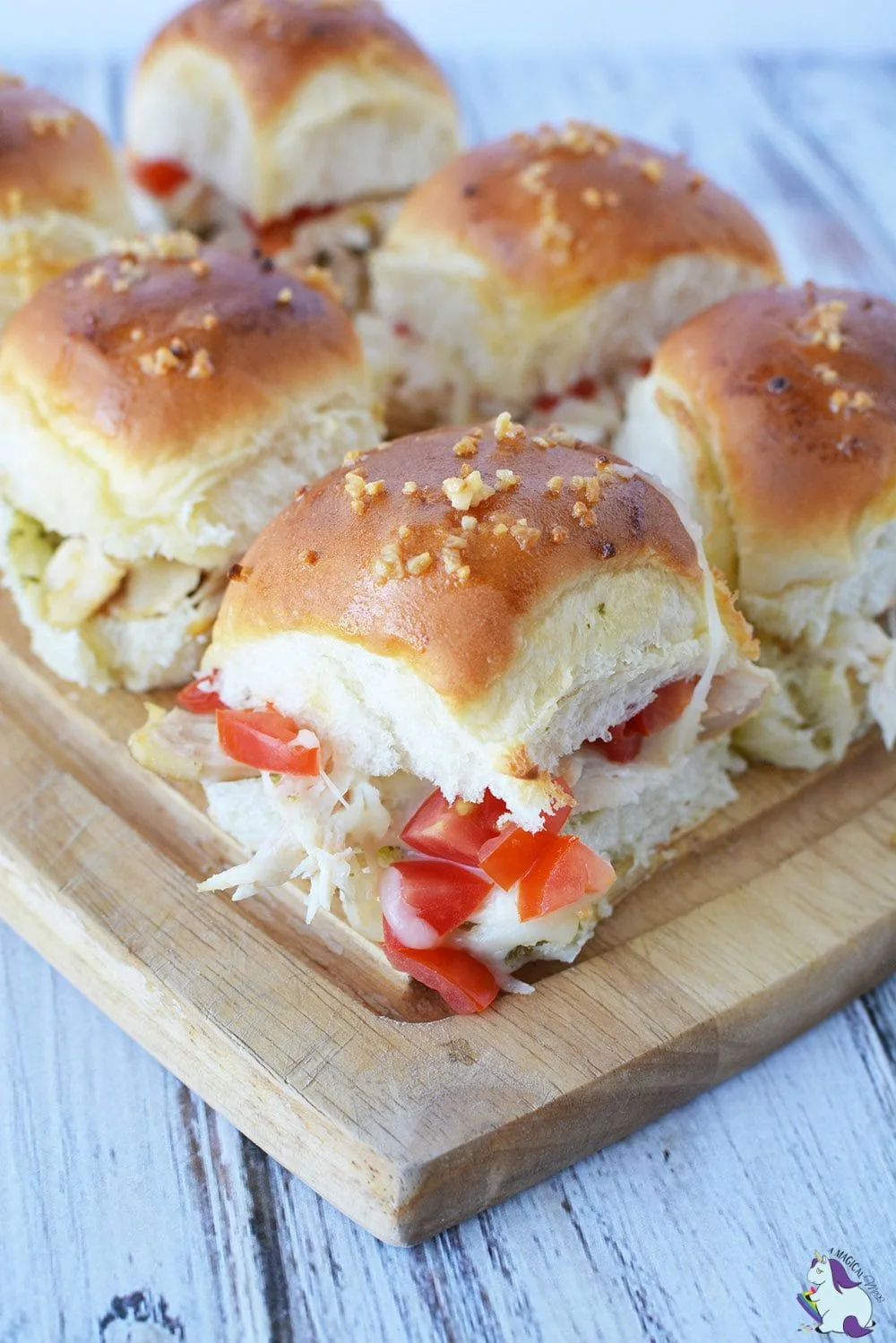 Chicken sliders with pesto