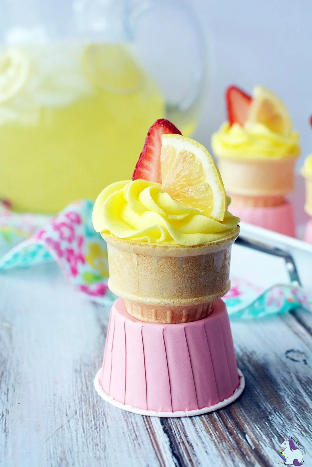 Strawberry Lemonade Cupcakes