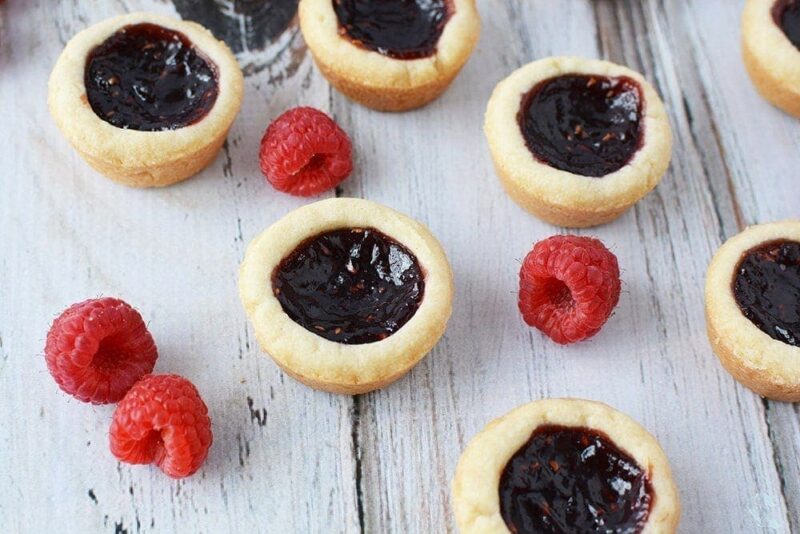 Mini Shortbread Raspberry Tarts Recipe | A Magical Mess